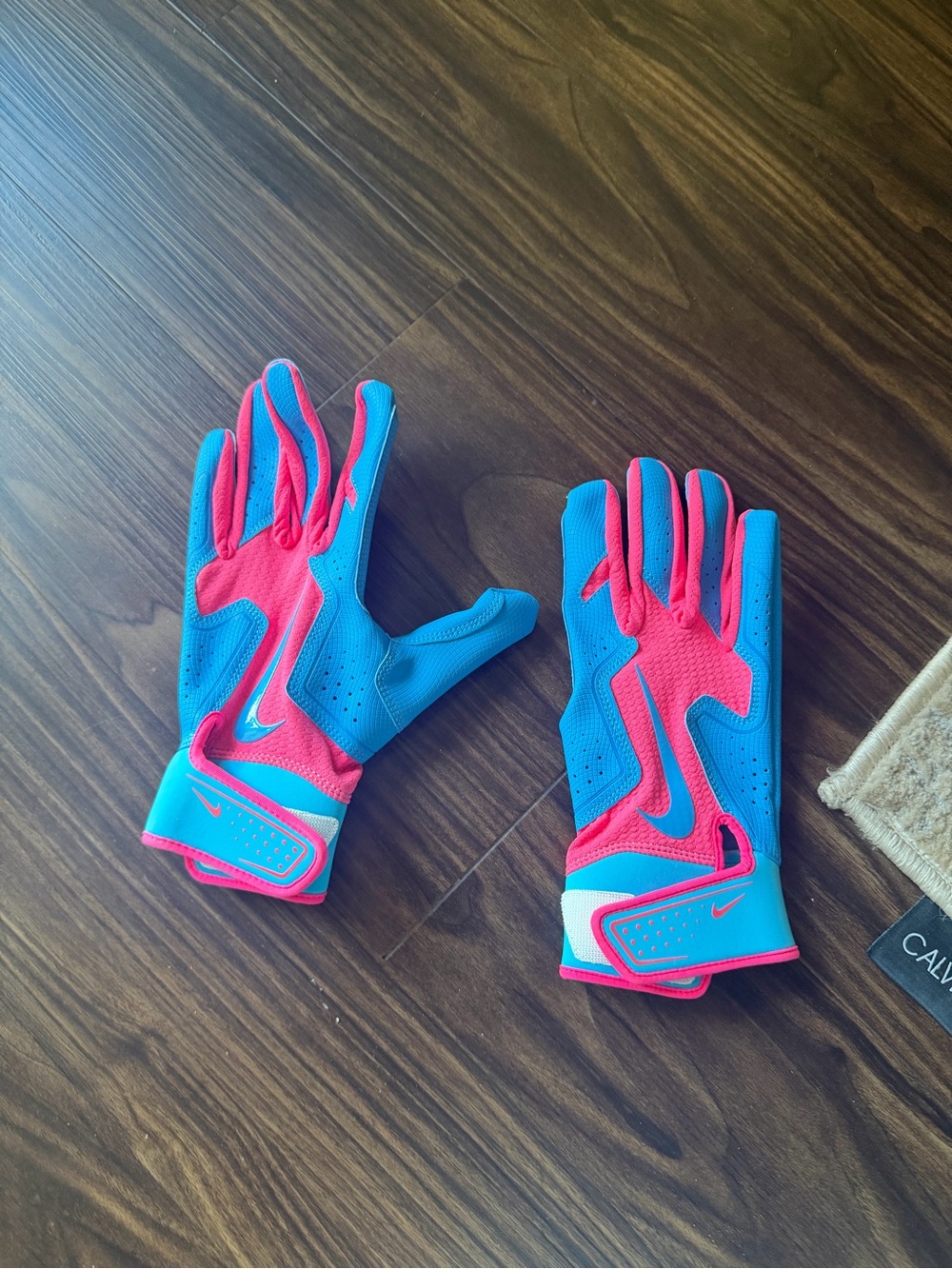 Women’s Nike softball gloves